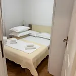 Apartment Marta - *