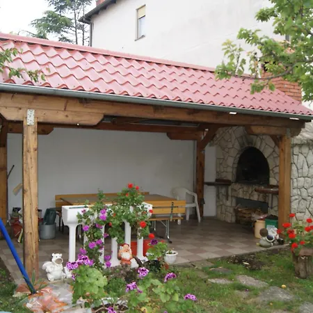 Apartment Marta - *
