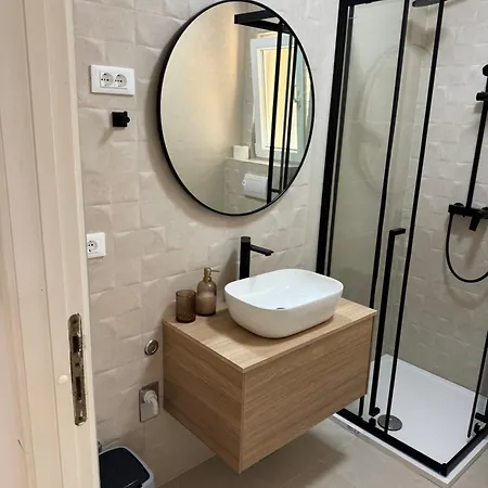 Marta - - Near The Sea