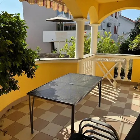 Marta - - Near The Sea Apartamento