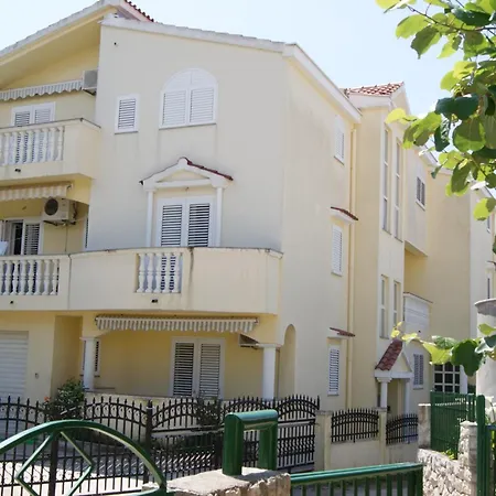Marta - - Near The Sea Apartament *