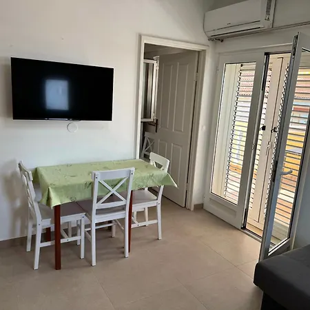 Marta - - Near The Sea Apartamento *
