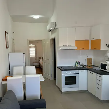 Marta - - Near The Sea Apartamento