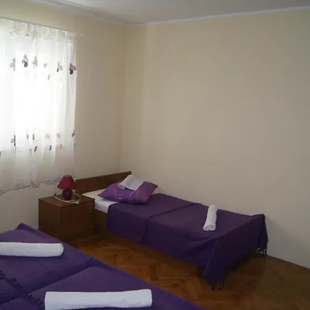 Apartman Marta - - Near The Sea *